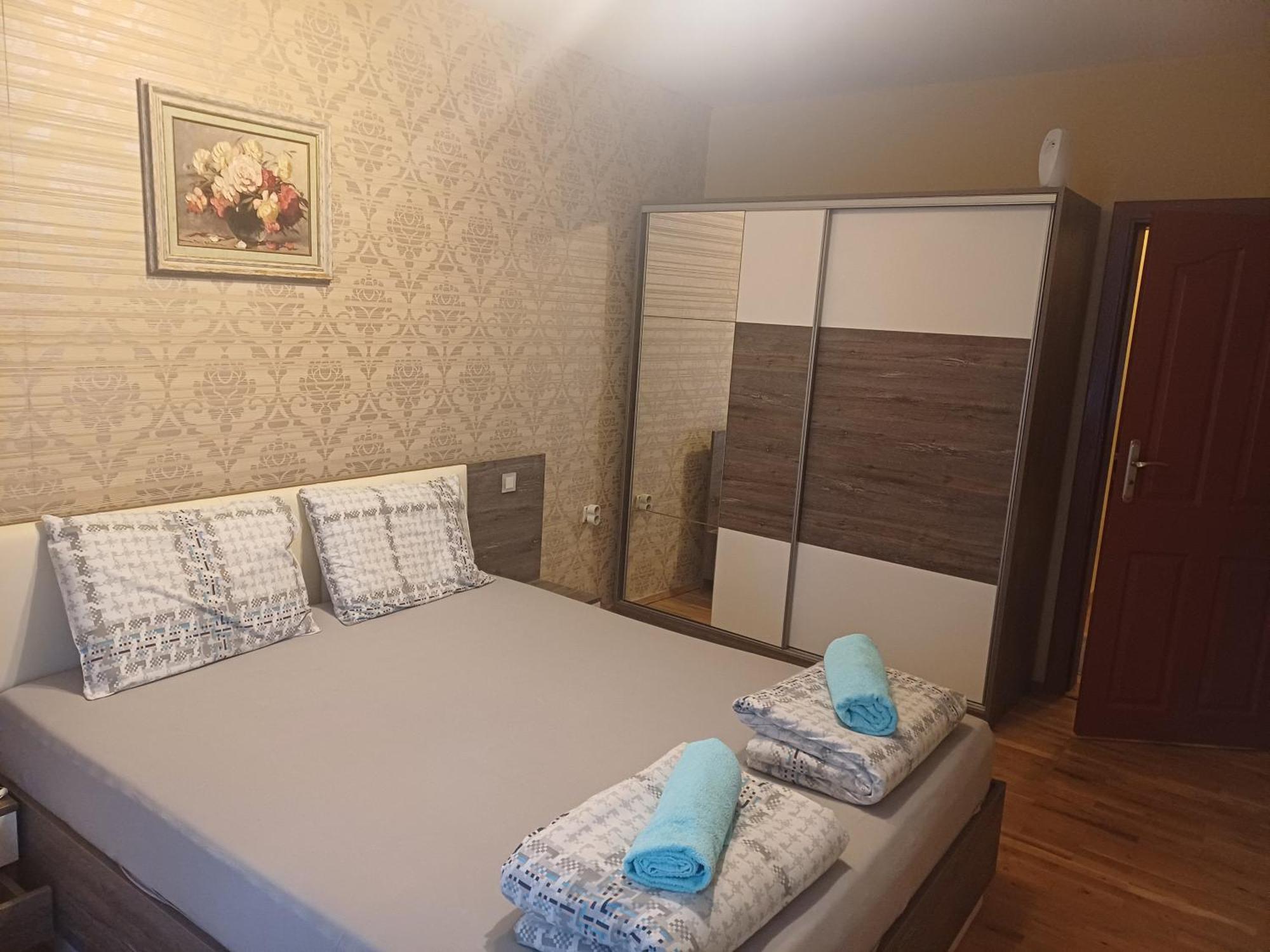 Апартаменти И Стаи За Гости Анхиало Pomorie Exteriör bild
