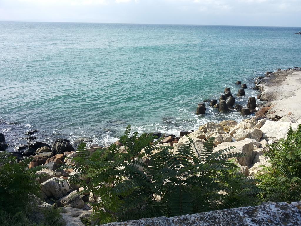 Апартаменти И Стаи За Гости Анхиало Pomorie Exteriör bild