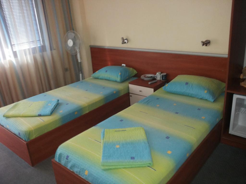 Апартаменти И Стаи За Гости Анхиало Pomorie Exteriör bild